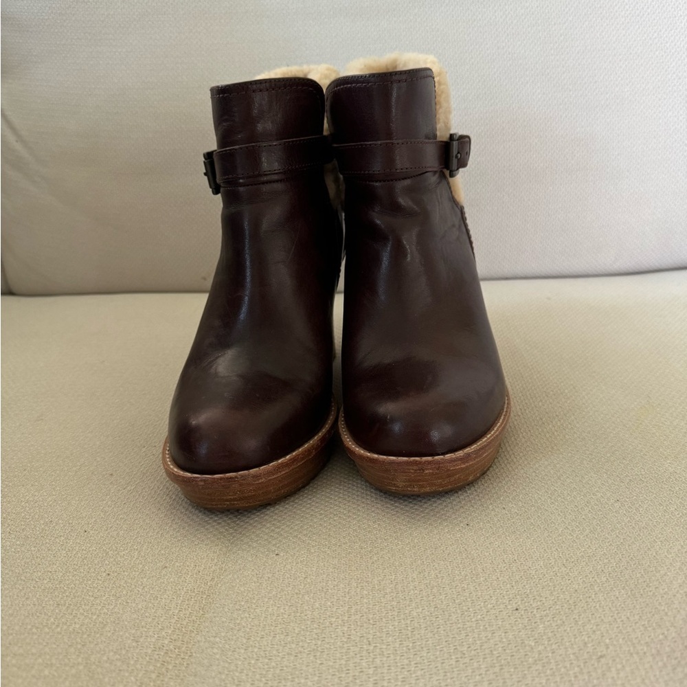 UGG Australia Anais Boots Womens 10 Brown leather Wedge Heel